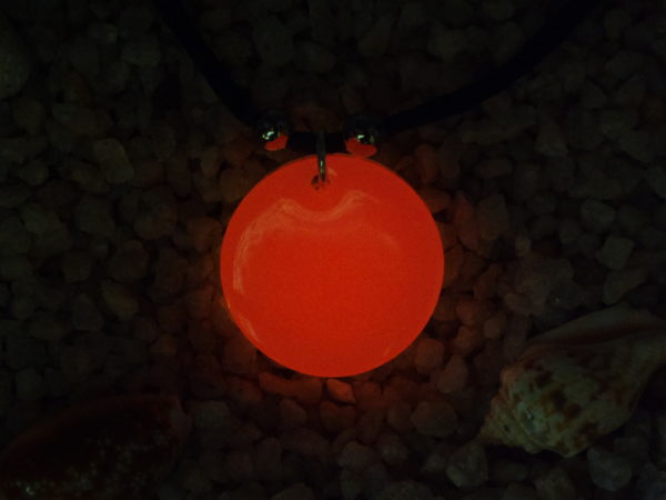 Round Pendant – Pink Glow in the Dark