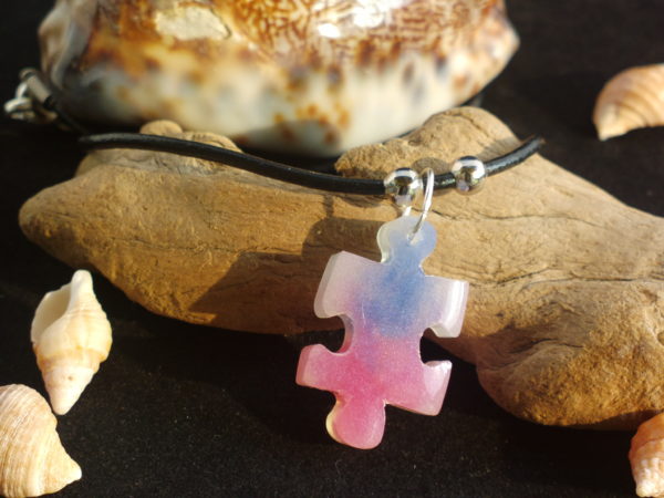 Puzzle Pendant – Blue, Pink & Pearl