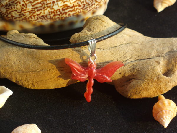 Dragonfly Pendant – Red Russet