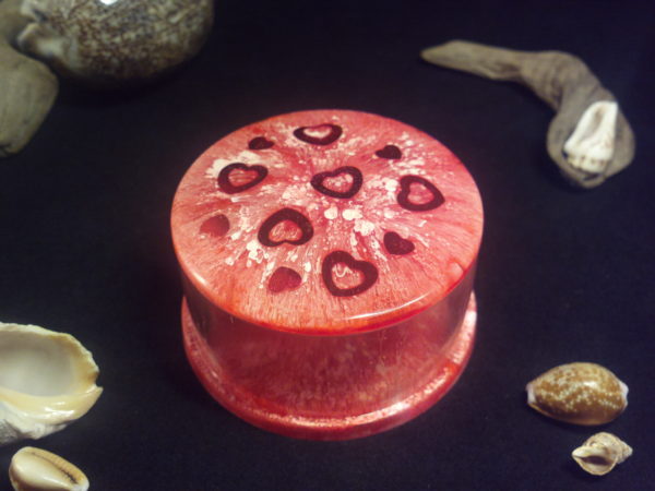 Shades of Red Round Trinket box with lid