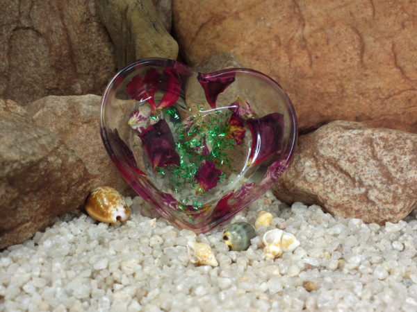 Heart Trinket Bowl – Real Flower petals
