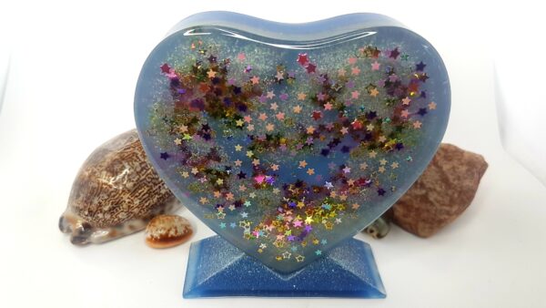Starry blue sky heart on stand