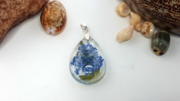 Teardrop Pendant with blue flowers